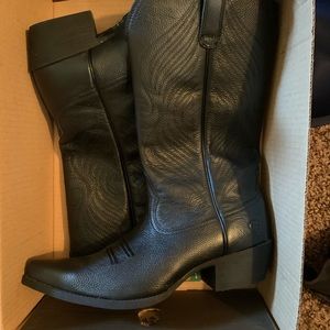 Brand new boots never worn